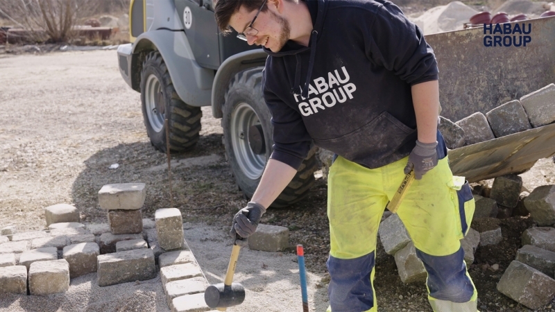 Lehrlinge beim Tiefbaulehrgang